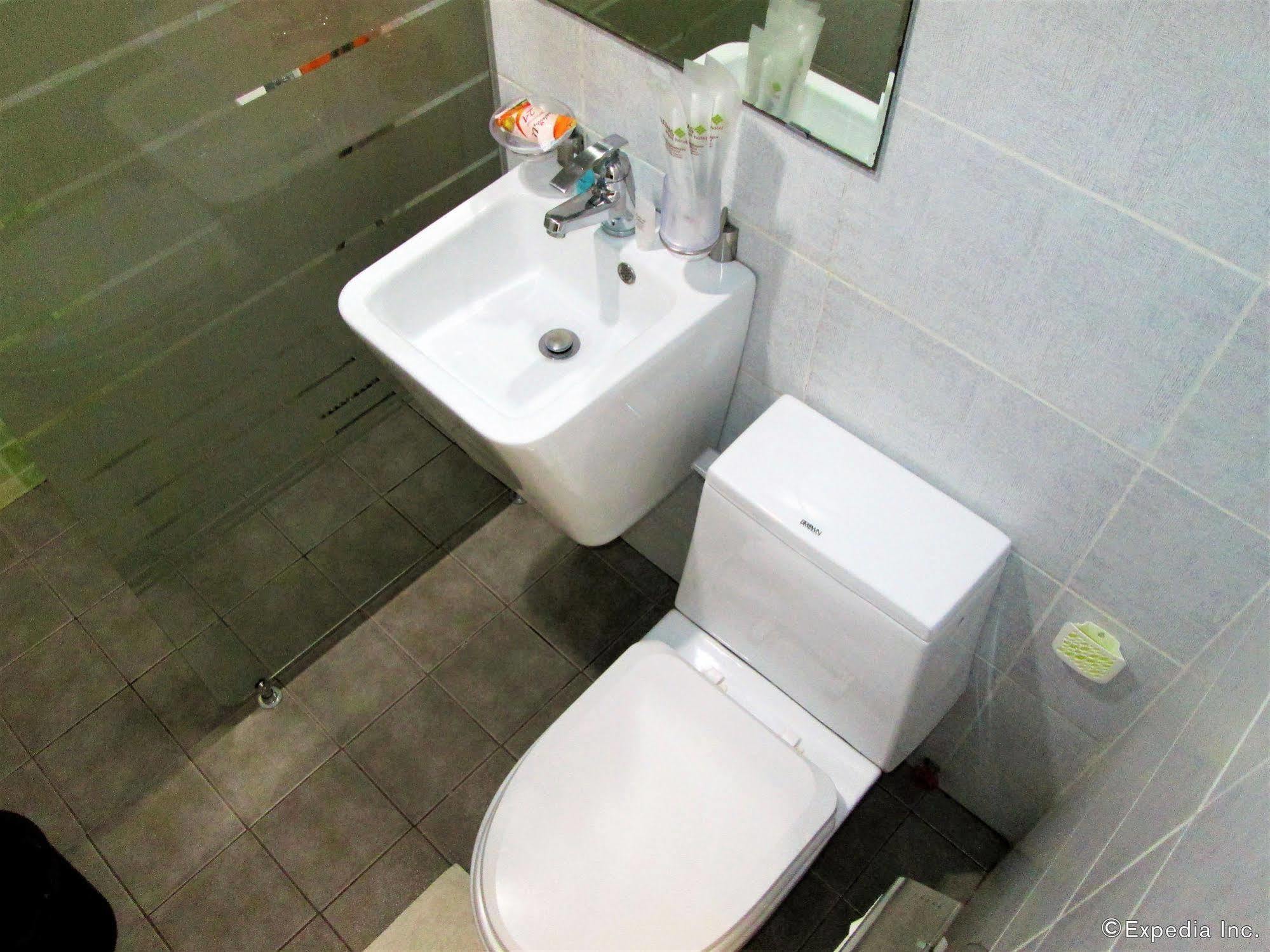 Lohas Airport Hotel Laguindingan Ngoại thất bức ảnh